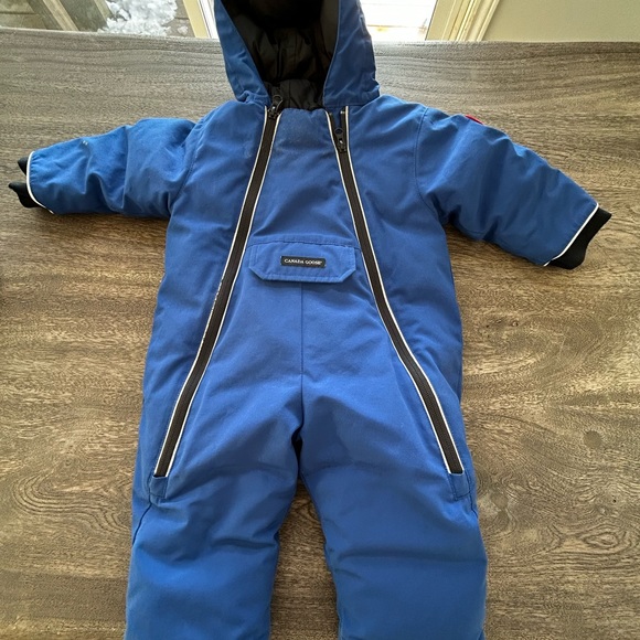 Baby Canada goose snowsuit - Picture 2 of 4